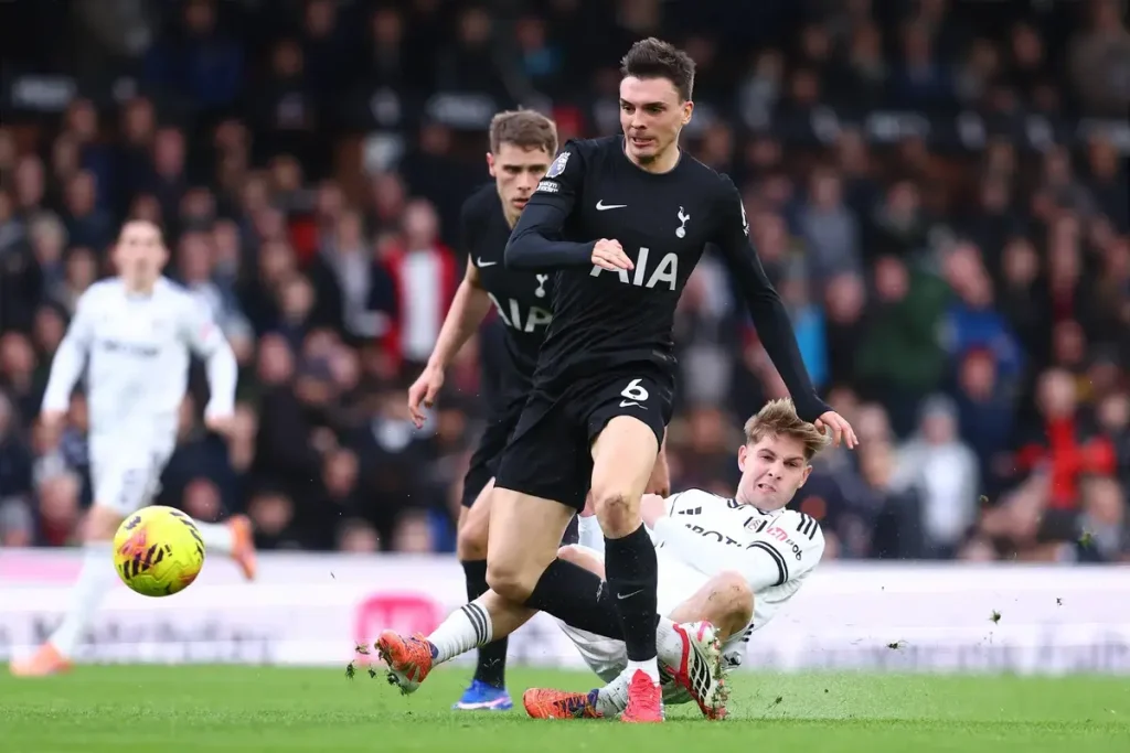 Premier League apaga publicação em redes sociais após queixa do Tottenham