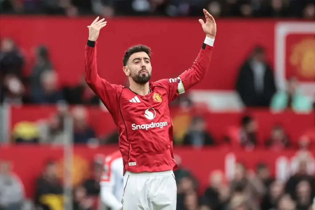 Fernandes pode deixar o Manchester United: Aviso de romano agita o mercado