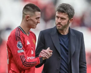Carrick reveals change at Manchester United: We are buying wingers again!