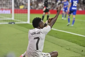 Vini jr. Reage a festejo polémico de jogador do Getafe no bernabéu