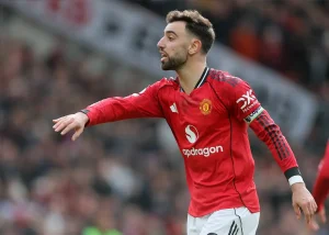 Bruno Fernandes makes a decision about his future and wants to talk to Manchester United.