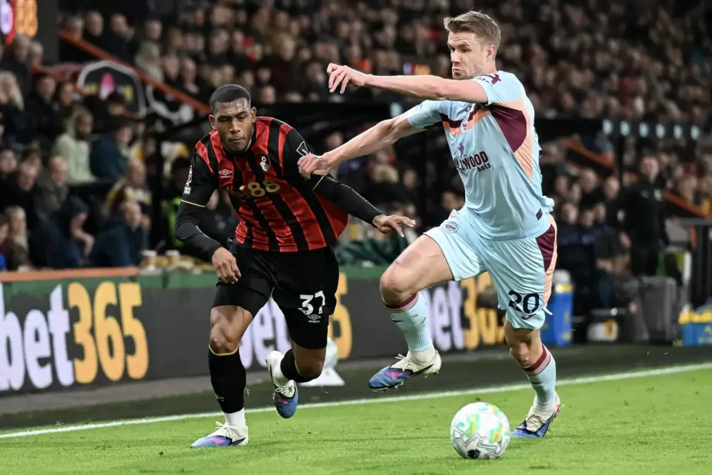 Bournemouth mantém série invicta de nove jogos com empate sem golos frente ao Brentford