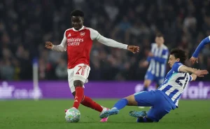 “Saka shines and gives a narrow victory to Arsenal against Brighton.”