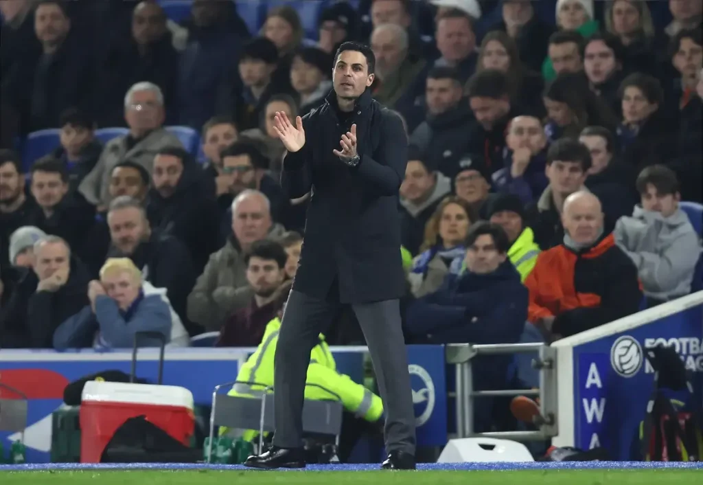 Mikel Arteta reage após vitória magra do Arsenal frente ao Brighton