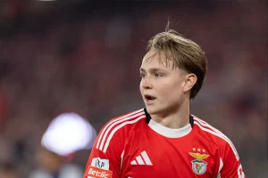 Schjelderup makes history by being called up to the Norway national team.