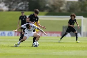 Sporting falha oportunidades e é eliminado em madrid na youth league