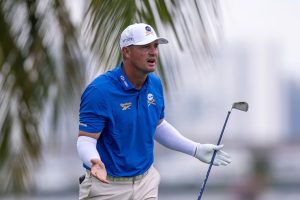 Bryson DeChambeau surprises with equipment change at LIV Singapore.