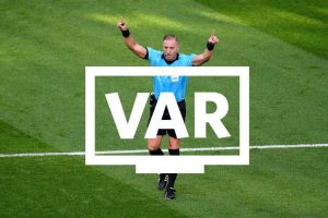 Serie A só teve primeiro penálti e var no 32º jogo da época