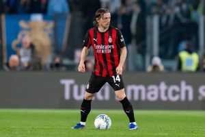 Allegri aguarda decisão de Modric sobre futuro no milan: ‘depende dele’