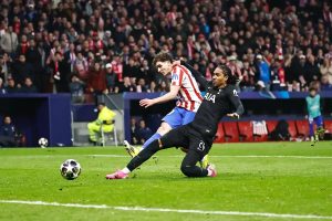 Álvarez brilha com dois golos e destaca erros do Tottenham na vitória do atlético
