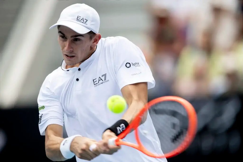 “Arnaldi and Maestrelli in action on the 2nd day of Indian Wells.”