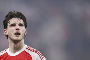 Arsenal inicia negociações contratuais com Declan Rice