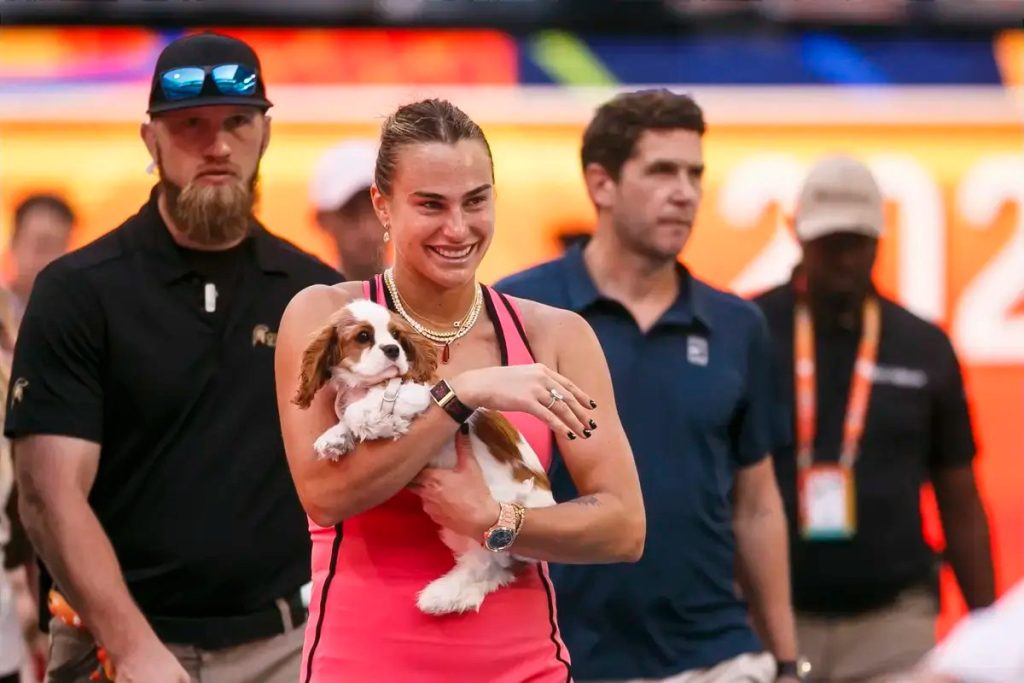 “Aryna Sabalenka wins Miami and aims to surpass Serena Williams.”