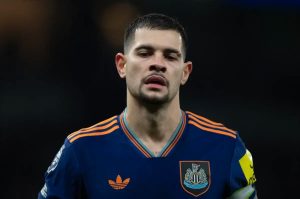 Arsenal irrita hierarquia do newcastle na corrida por Bruno Guimarães