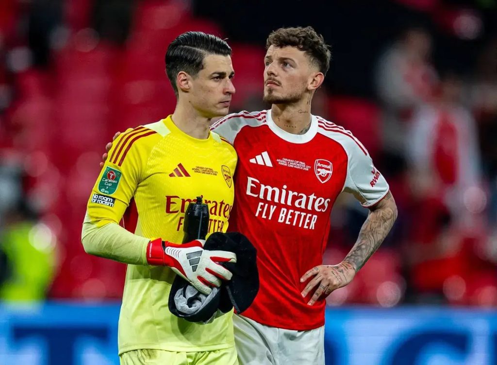 Carragher critica Arteta por escolher Kepa na final da EFL Cup