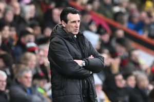 Carragher defende Emery como a escolha ideal para o Manchester United