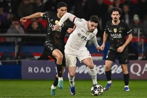 “Chelsea may lose winger to Barcelona after revelation of secret clause.”