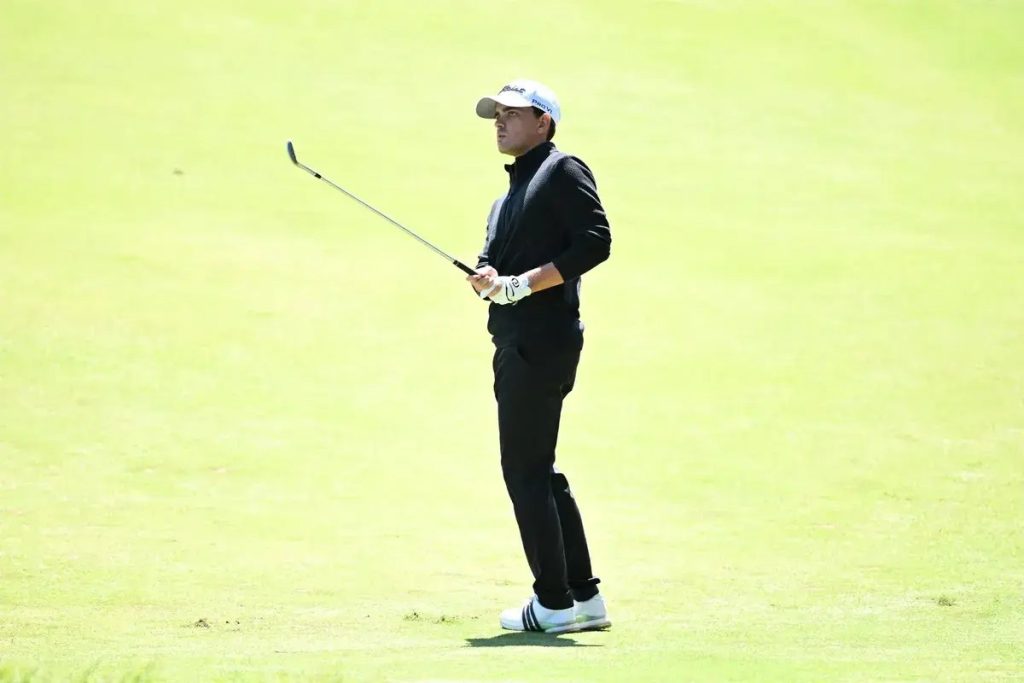 Daniel Rodrigues secures sixth place at the Hainan Classic golf tournament.