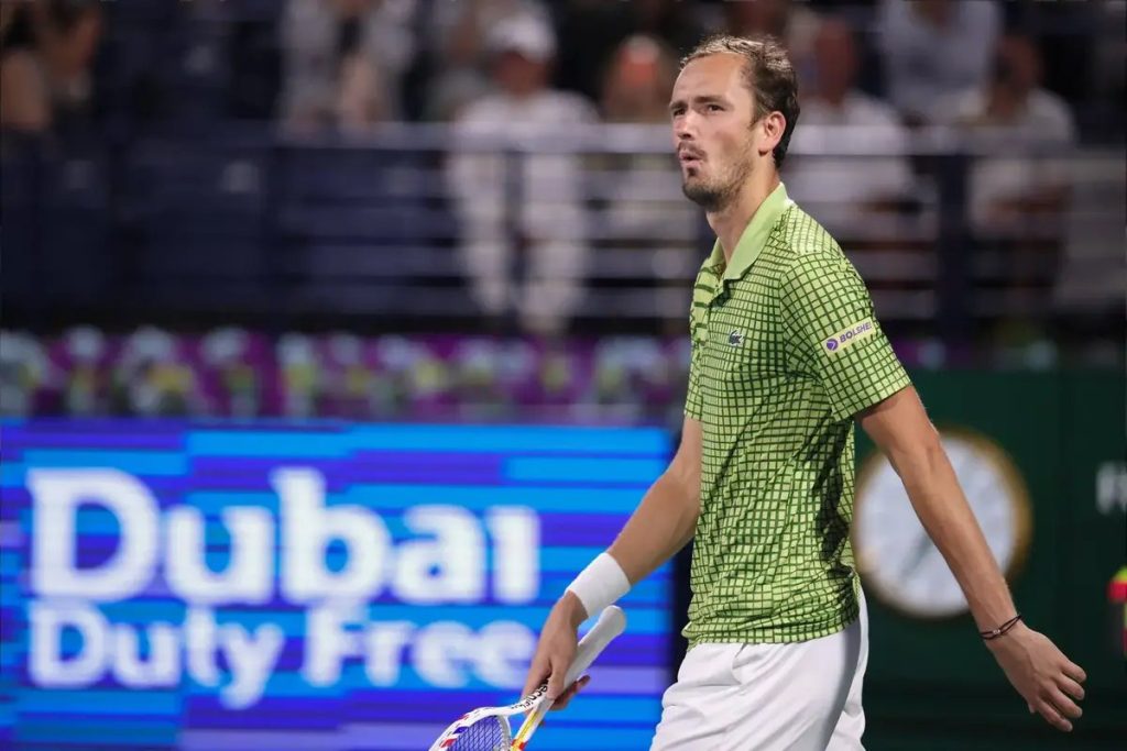 Daniil Medvedev reveals his escape from Dubai amid the war in the Middle East.