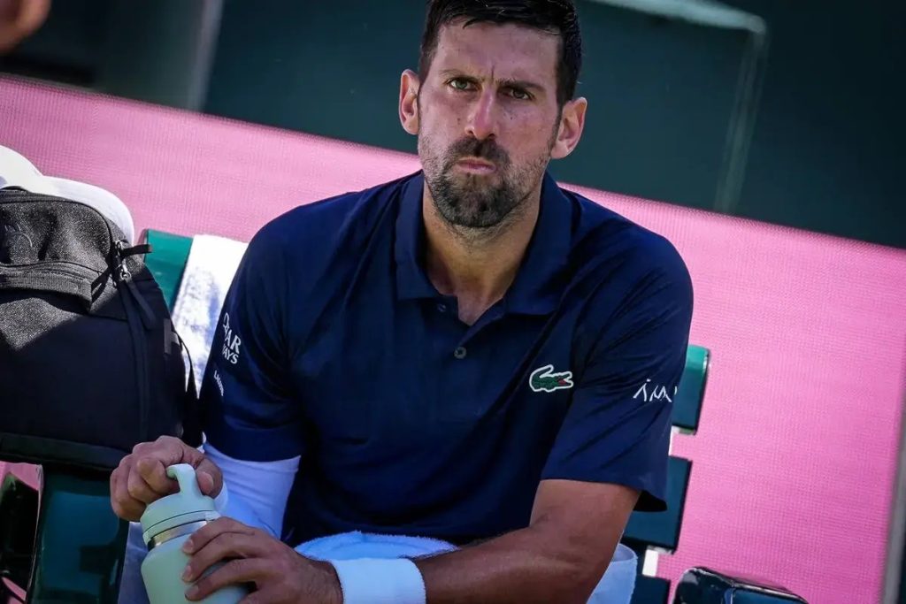 “Djokovic and Tsitsipas star in a bizarre moment at Indian Wells.”