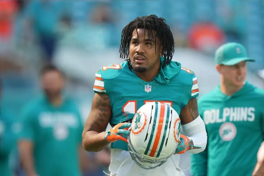 “Dolphins surprise and trade Jaylen Waddle to the Broncos in big deal.”