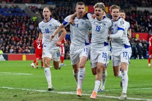 “Dzeko shines again and could join Ronaldo and Modric in the forties at the World Cup.”