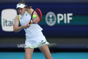 Elena Rybakina quer vingar-se de Aryna Sabalenka nas meias-finais de miami