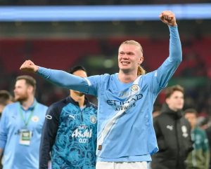 “Haaland surpasses Giggs and dreams of being the king of the Premier League.”