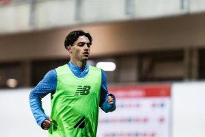 Farioli surpreende ao convocar atacante da equipa b para jogo com o Estugarda