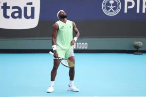 Frances Tiafoe desabafa após derrota com Jannik Sinner