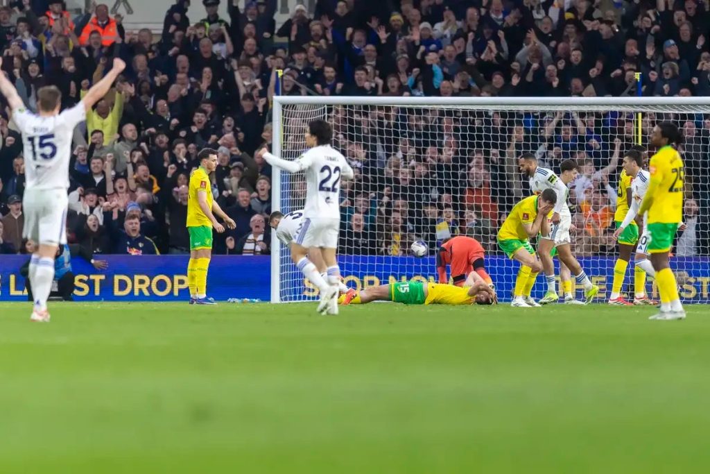 Gudmundsson celebra o primeiro golo pelo Leeds: Finalmente!