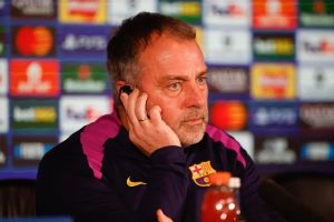 Hansi Flick faces a crucial dilemma before the clash between Newcastle and Barcelona.