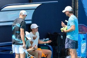 Iga Swiatek revela pesadelo após surpresa em miami: “tantas más decisões”