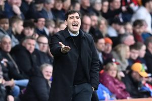 Iraola pode decidir futuro em breve com propostas de Man United e Tottenham