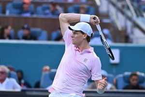 Jannik Sinner conquista o sunshine double e impressiona Justine Henin