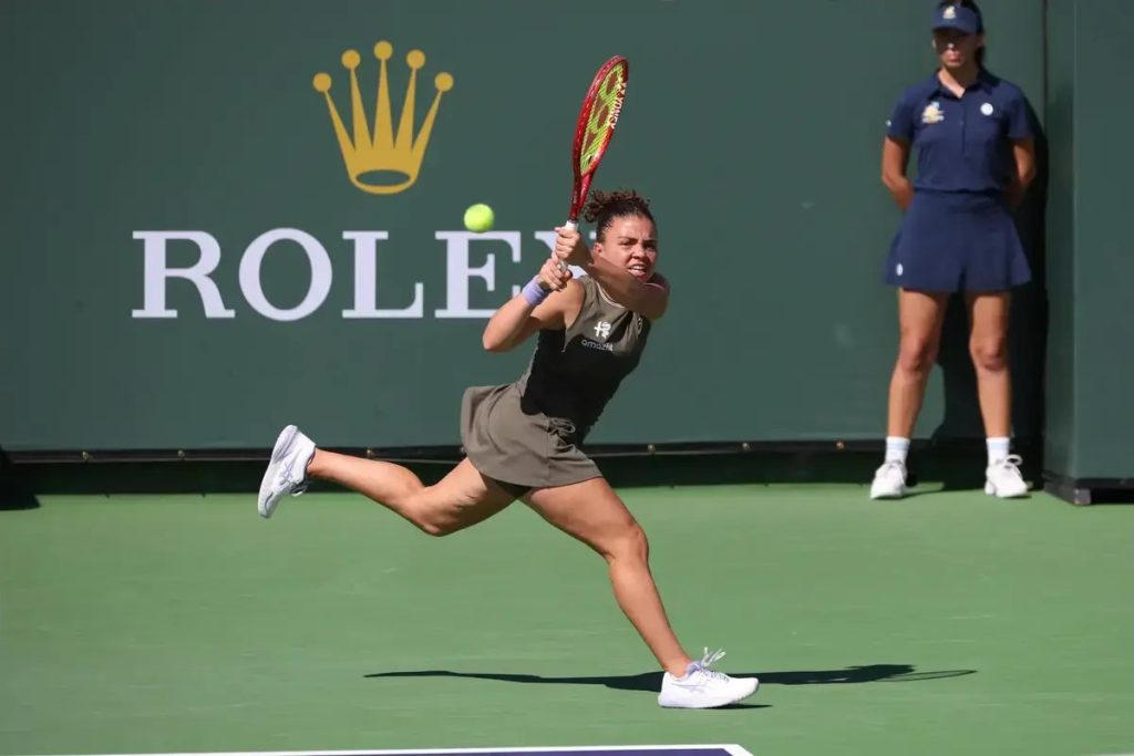 Jasmine Paolini fights bravely but surrenders to Jelena Ostapenko in Miami.