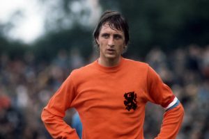 Johan Cruyff: The genius of football who failed in music.