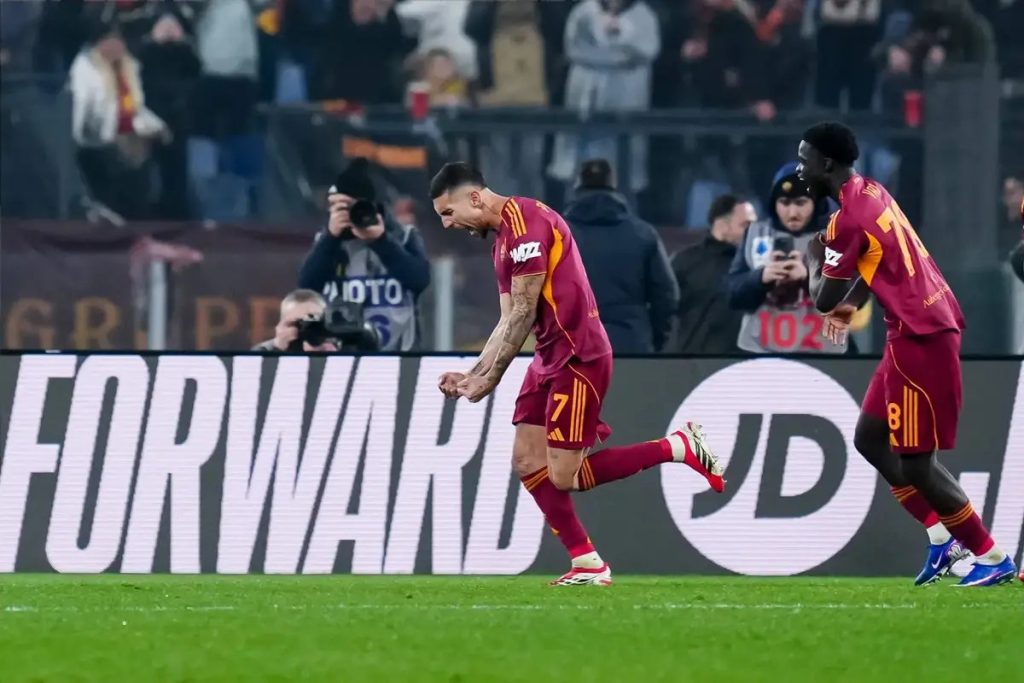 Juventus e Roma mantêm esperanças na luta pelo título nesta temporada