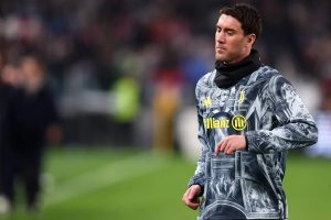 “Juventus and Vlahovic in decisive negotiations for contract renewal.”