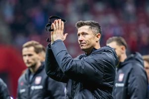 “Lewandowski praises Torreense after winning the Taça de Portugal.”