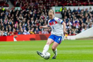 Keira Walsh mantém esperança numa temporada “especial” para o Chelsea