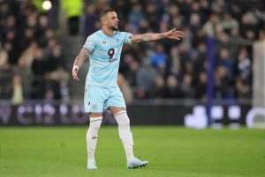 Kyle Walker announces retirement from international football after brilliant career.