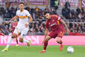 Di Lorenzo’s injury worries Napoli and could keep him out until April.