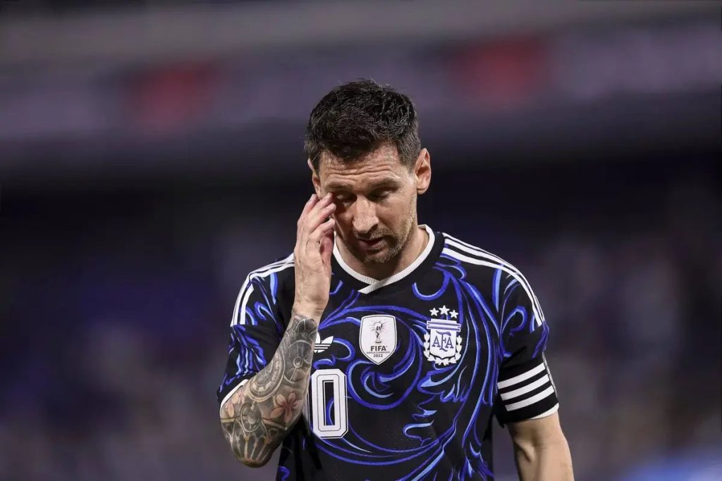 Lionel Messi em dúvida sobre participação no mundial 2026, revela scaloni
