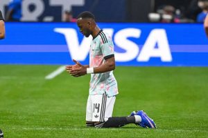 Lukebakio brilha e emociona em regresso triunfante à seleção belga