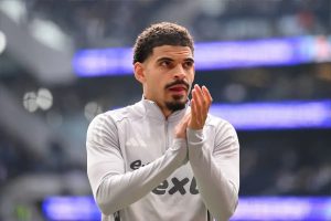“Man United looks at young English player as a possible substitute for Bruno Fernandes.”
