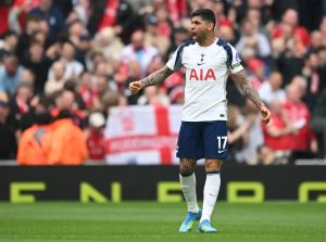 Manchester United threatens Real Madrid with plans for Tottenham captain Romero.