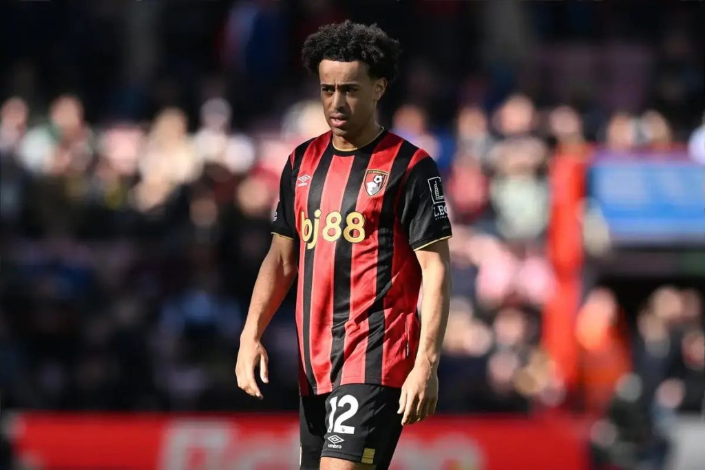 Manchester United lidera corrida para contratar médio de 45 milhões antes de Liverpool e Chelsea