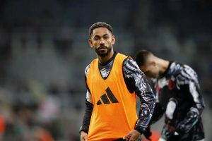 “Matheus Cunha takes on the mission of ‘awakening the giant’ while Manchester United seeks the Champions League.”