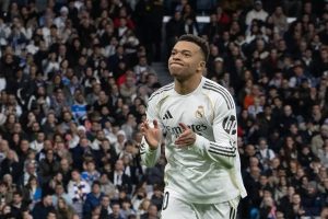 Mbappé continues to be absent from training ahead of the clash with Manchester City.